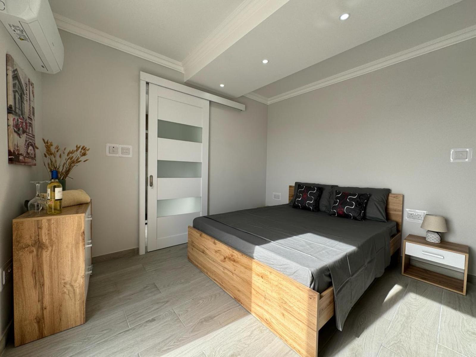 Luxury & Modern Two Bedroom Marsaskala Apartment Exterior photo